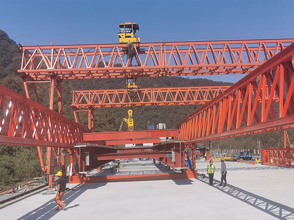 架橋機(jī)廠家銷售200t/40m公路架橋機(jī)